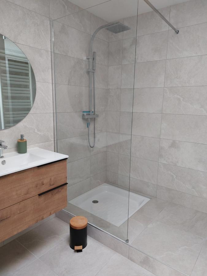 Le Peyrot*** Coeur De Ville 55M² Avec Patio Rodez Exterior foto